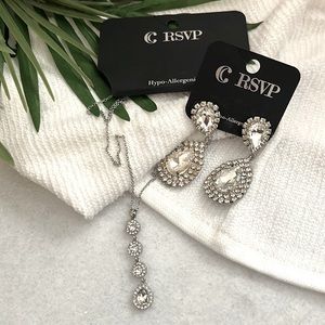 NWT Charming Charlie Rhinestone teardrop earring and necklace set